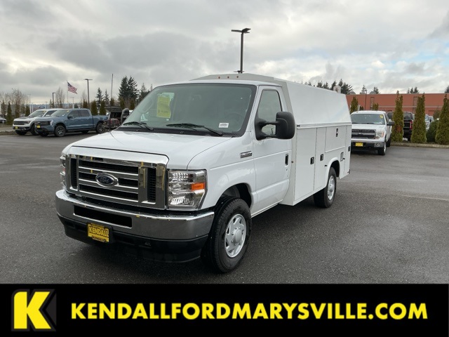 New 2025 Ford E-350 - photo 1