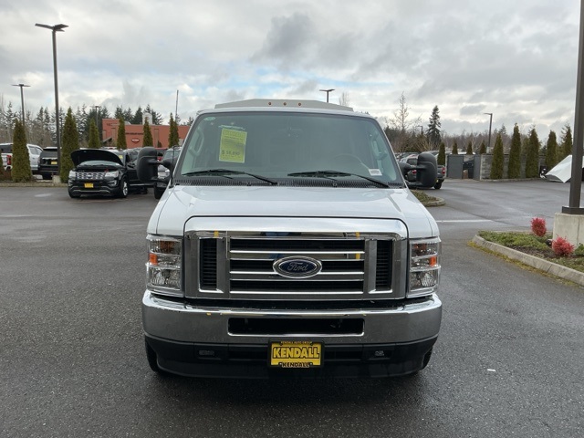 New 2025 Ford E-350 - photo 2