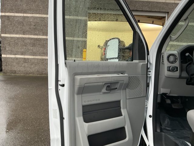 New 2026 Ford E-350 Cutaway - photo 11