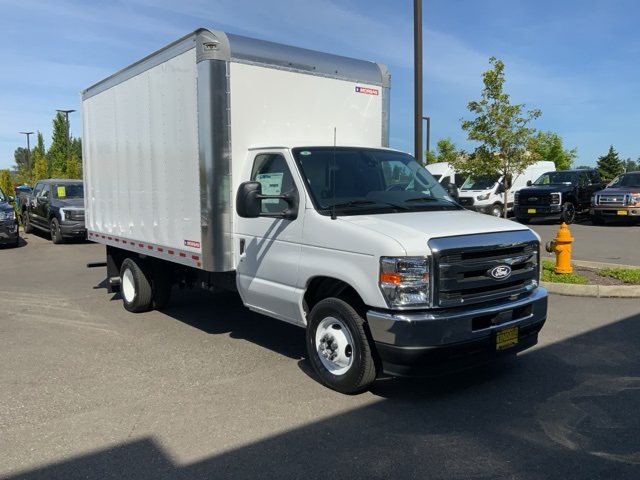 New 2026 Ford E-350 Cutaway - photo 3