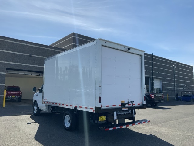 New 2026 Ford E-350 Cutaway - photo 6