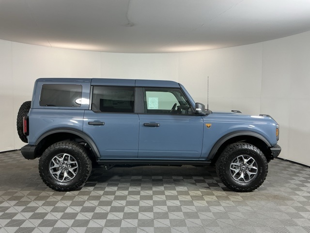 New 2025 Ford Bronco Badlands - photo 4