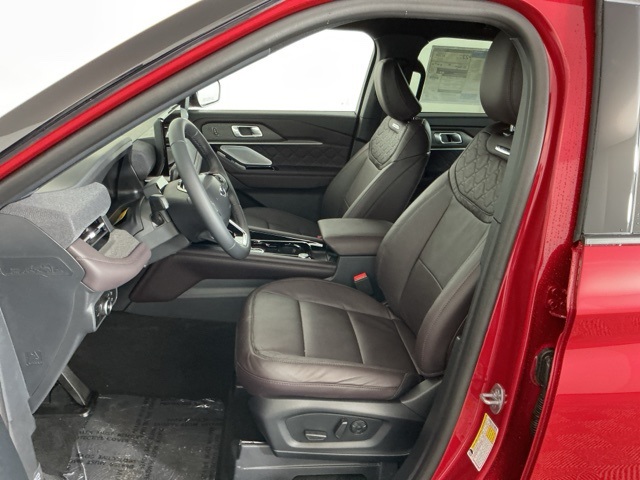New 2026 Ford Explorer Platinum - photo 32