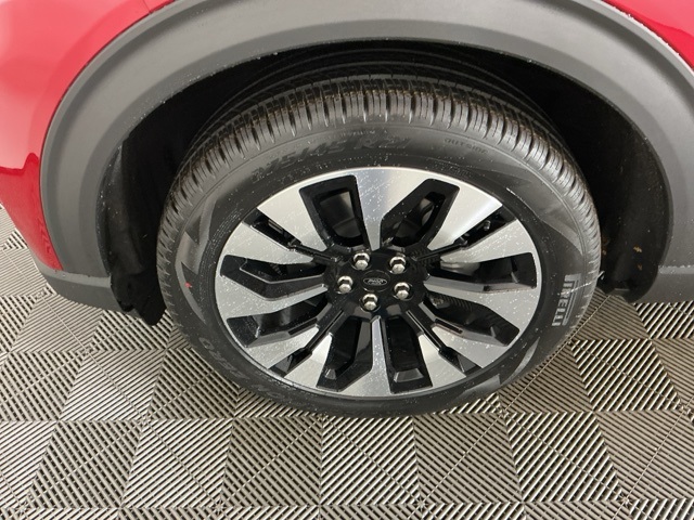 New 2026 Ford Explorer Platinum - photo 14