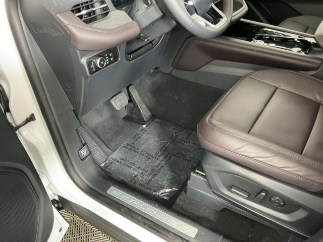 New 2026 Ford Explorer Platinum - photo 32
