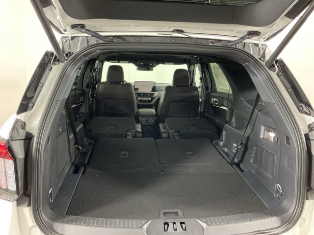 New 2026 Ford Explorer Platinum - photo 11