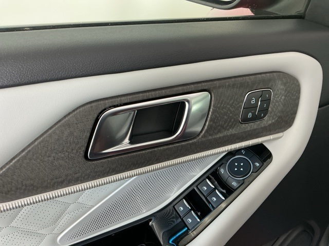 New 2026 Ford Explorer Platinum - photo 28