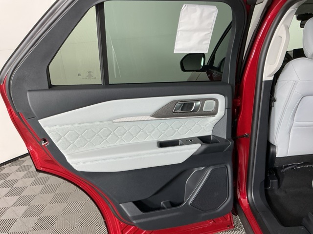 New 2026 Ford Explorer Platinum - photo 5