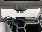 New 2026 Ford Explorer Platinum thumbnail 3