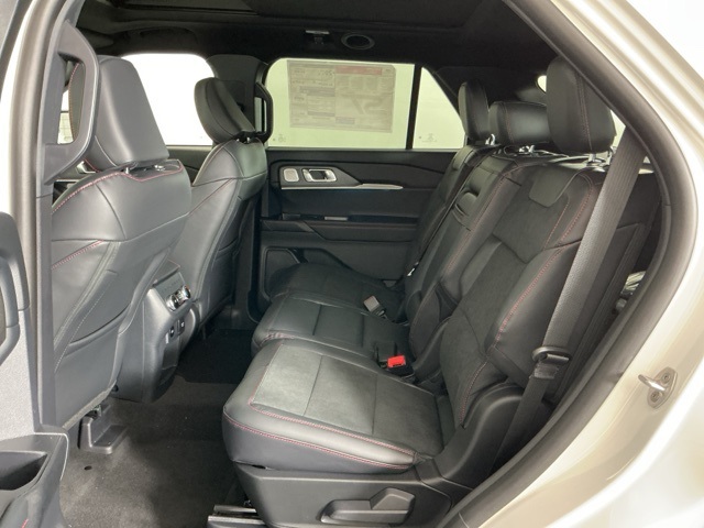 New 2026 Ford Explorer ST - photo 7