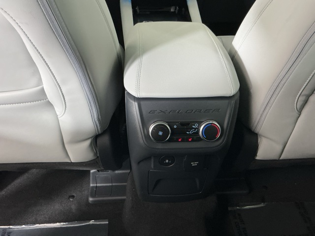 New 2026 Ford Explorer Platinum - photo 6