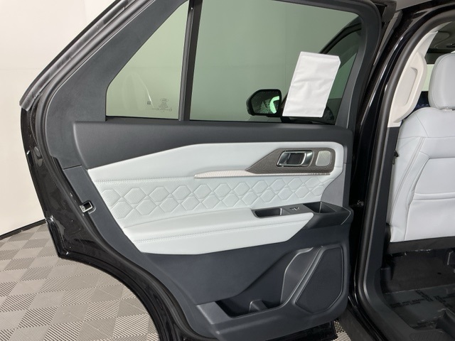 New 2026 Ford Explorer Platinum - photo 7