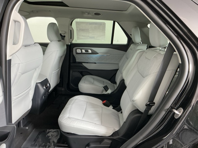 New 2026 Ford Explorer Platinum - photo 8