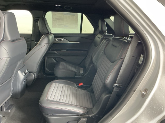 New 2026 Ford Explorer ST-Line - photo 8