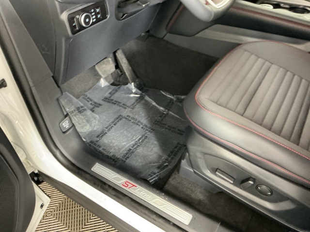 New 2026 Ford Explorer ST-Line - photo 31