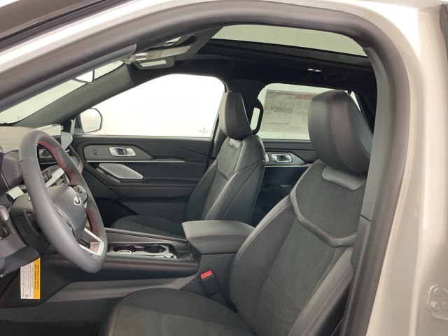 New 2026 Ford Explorer ST - photo 31