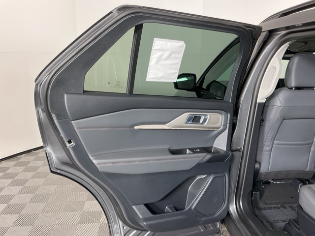 New 2026 Ford Explorer ACTIV - photo 3