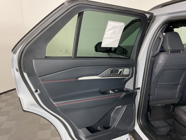 New 2026 Ford Explorer ST - photo 7