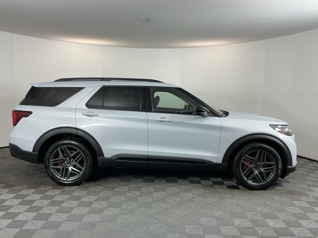New 2026 Ford Explorer ST - photo 19