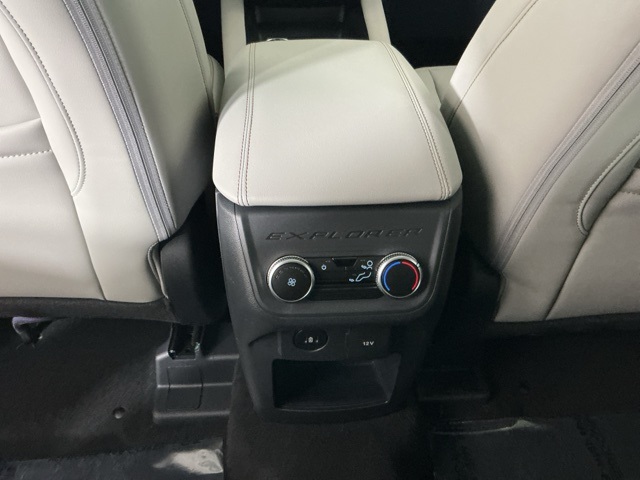 New 2026 Ford Explorer - photo 2