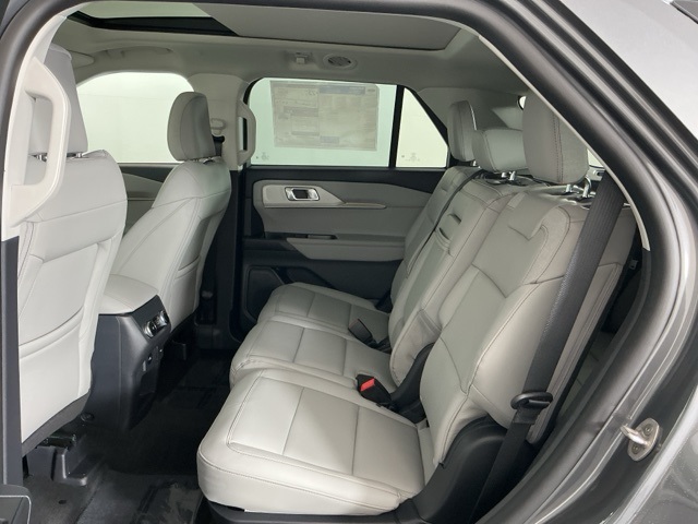 New 2026 Ford Explorer ACTIV - photo 4