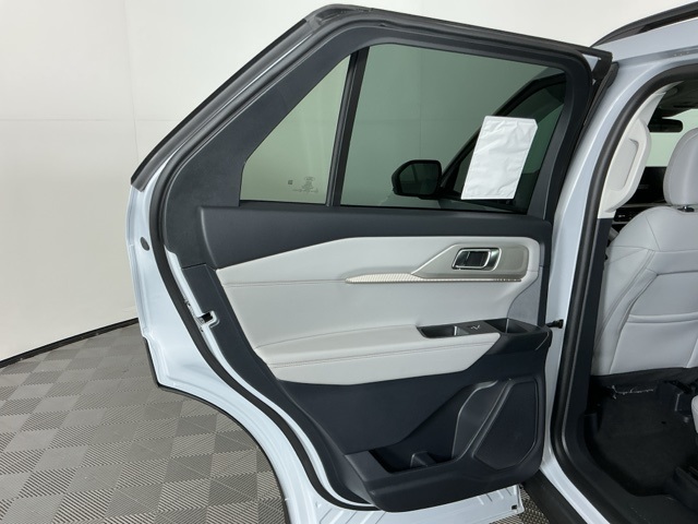 New 2026 Ford Explorer ACTIV - photo 4