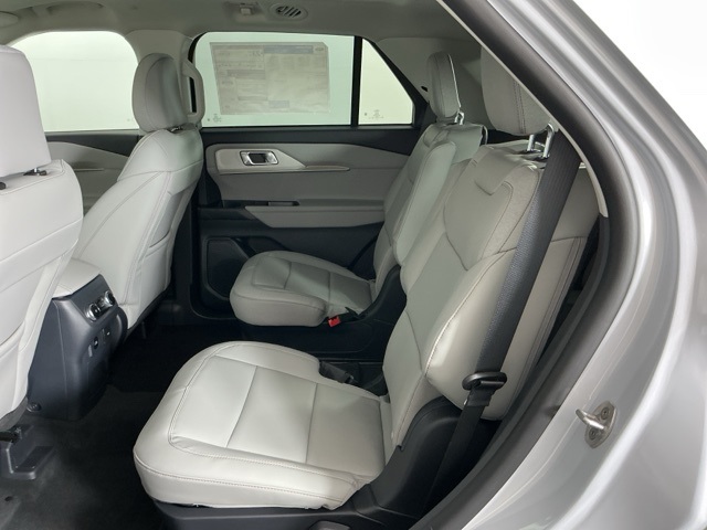 New 2026 Ford Explorer ACTIV - photo 5