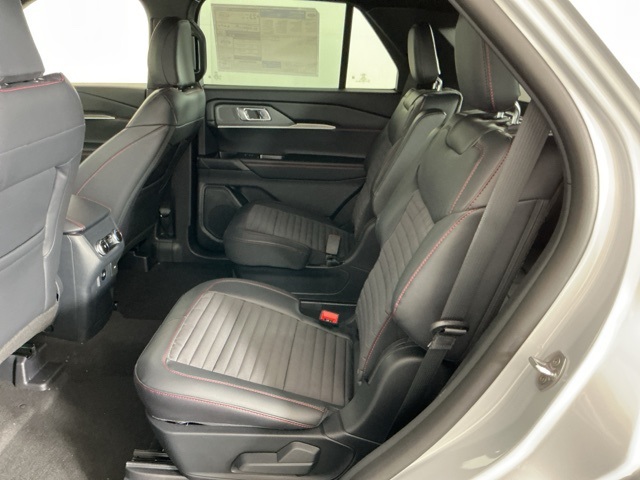 New 2026 Ford Explorer ST-Line - photo 8