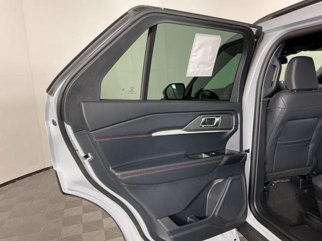 New 2026 Ford Explorer ST - photo 5