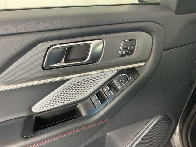New 2026 Ford Explorer ST - photo 31
