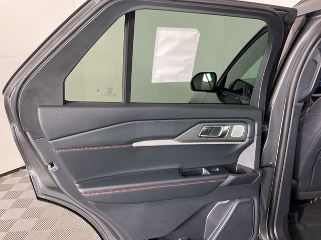 New 2026 Ford Explorer ST - photo 7