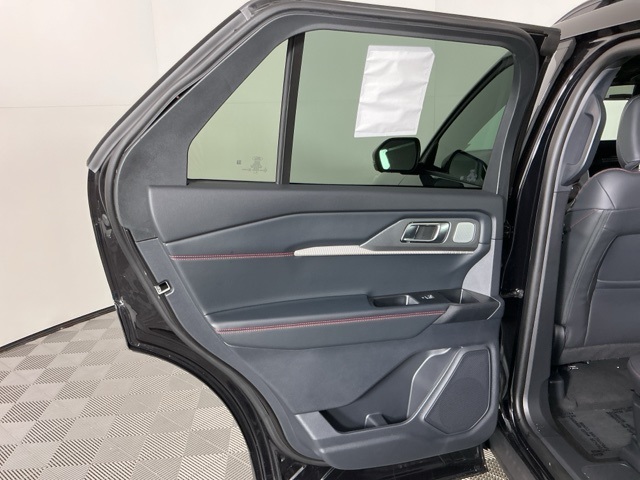 New 2026 Ford Explorer ST - photo 7