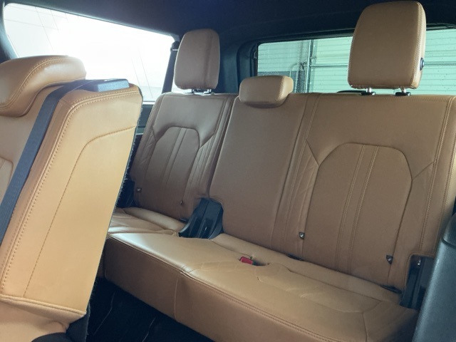 Used 2023 Ford Expedition MAX Platinum - photo 32