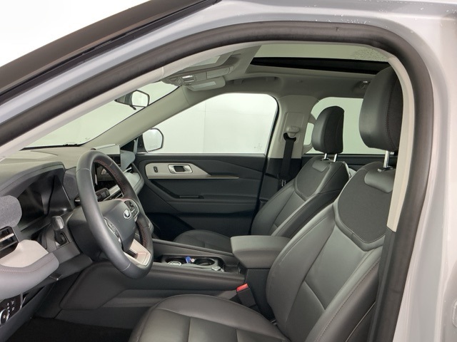 Used 2026 Ford Explorer ACTIV - photo 15