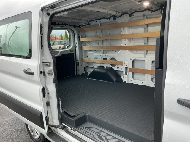Used 2023 Ford Transit 250 Low Roof Empty Cargo Van - photo 24