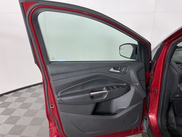 Used 2018 Ford Escape SE - photo 3