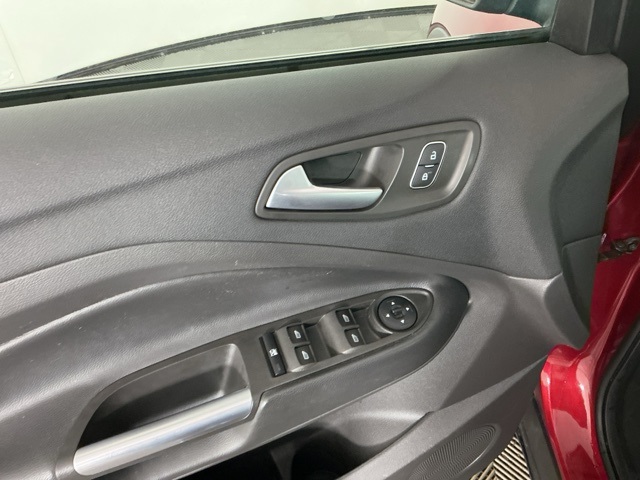Used 2018 Ford Escape SE - photo 4