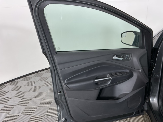 Used 2019 Ford Escape SE - photo 3