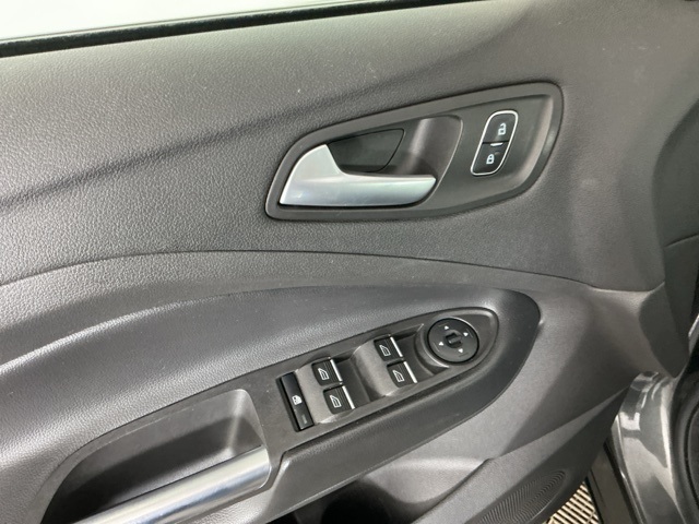 Used 2019 Ford Escape SE - photo 4