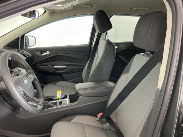 Used 2017 Ford Escape SE - photo 5