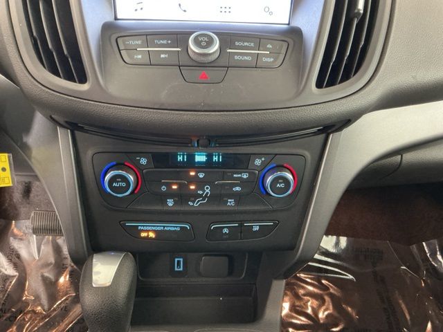 Used 2017 Ford Escape SE - photo 10