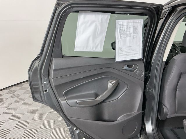 Used 2017 Ford Escape SE - photo 16