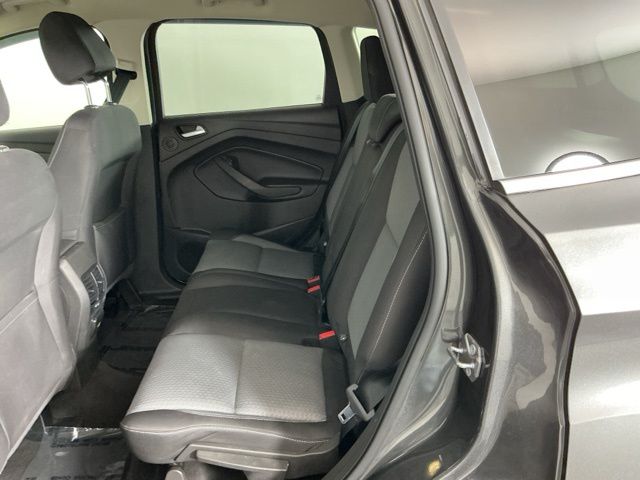 Used 2017 Ford Escape SE - photo 17