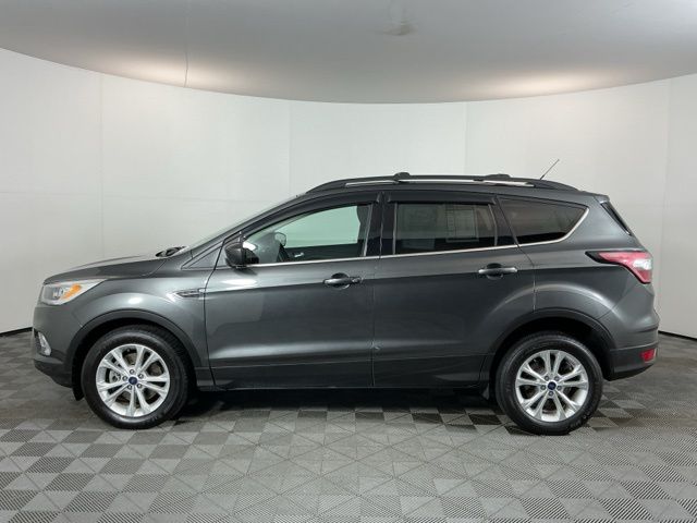 Used 2017 Ford Escape SE - photo 31