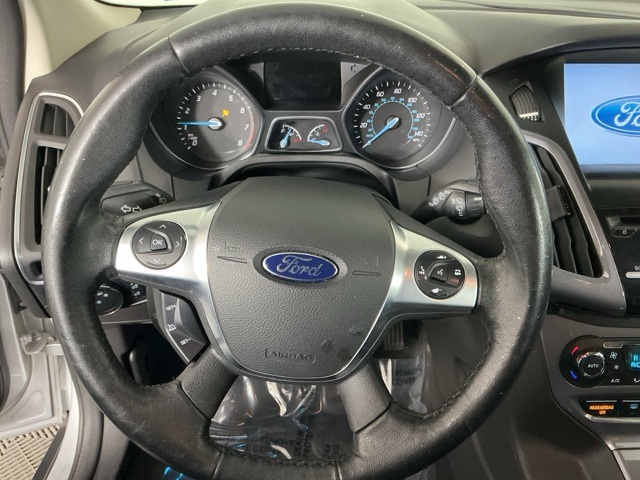 Used 2014 Ford Focus Titanium - photo 6