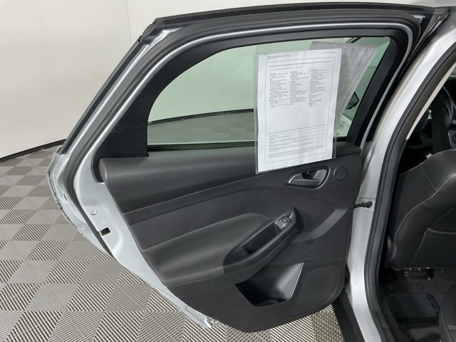 Used 2014 Ford Focus Titanium - photo 14
