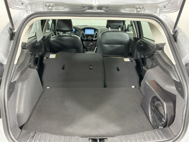 Used 2014 Ford Focus Titanium - photo 17