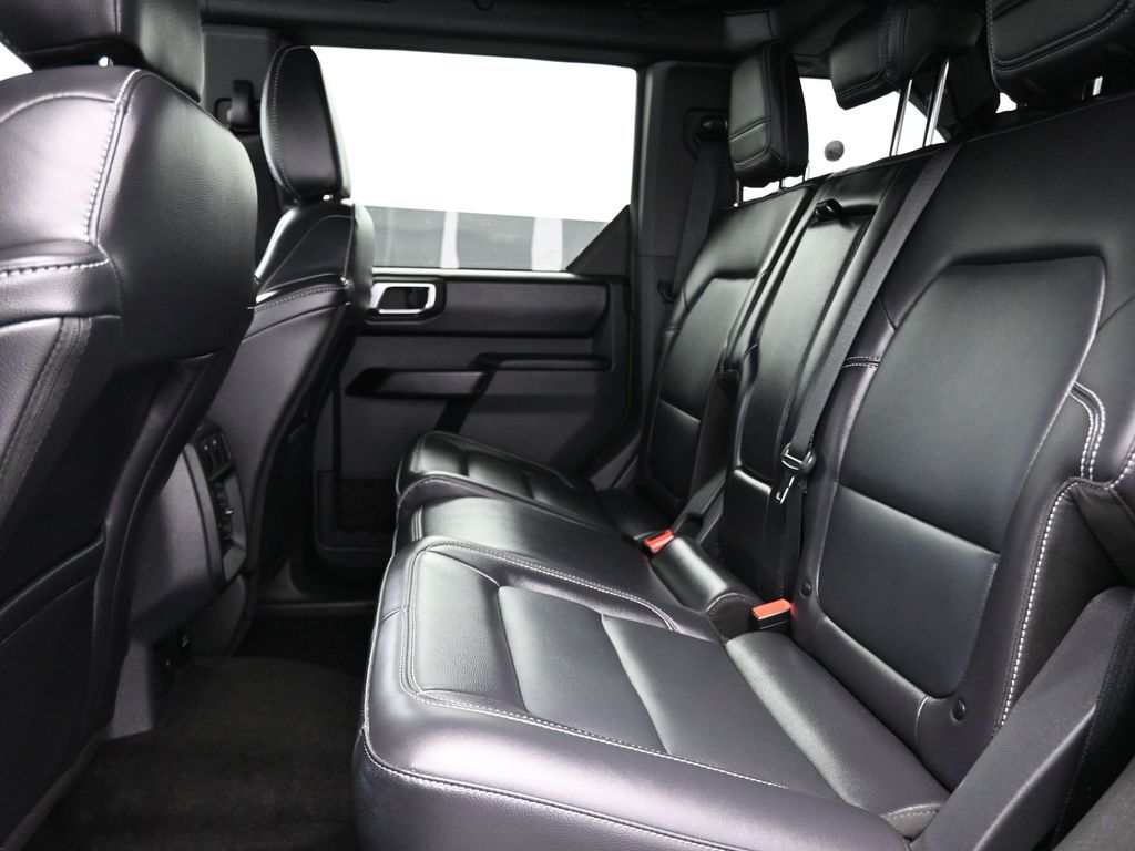 Used 2025 Ford Bronco - photo 1