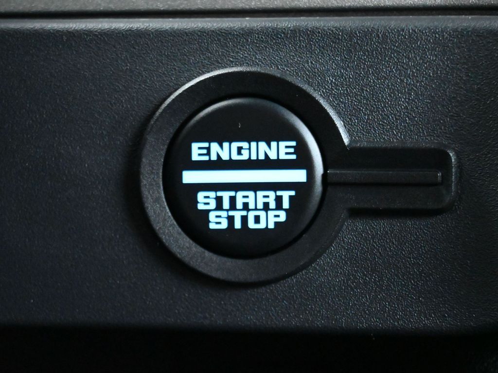 Used 2025 Ford Bronco Outer Banks - photo 5