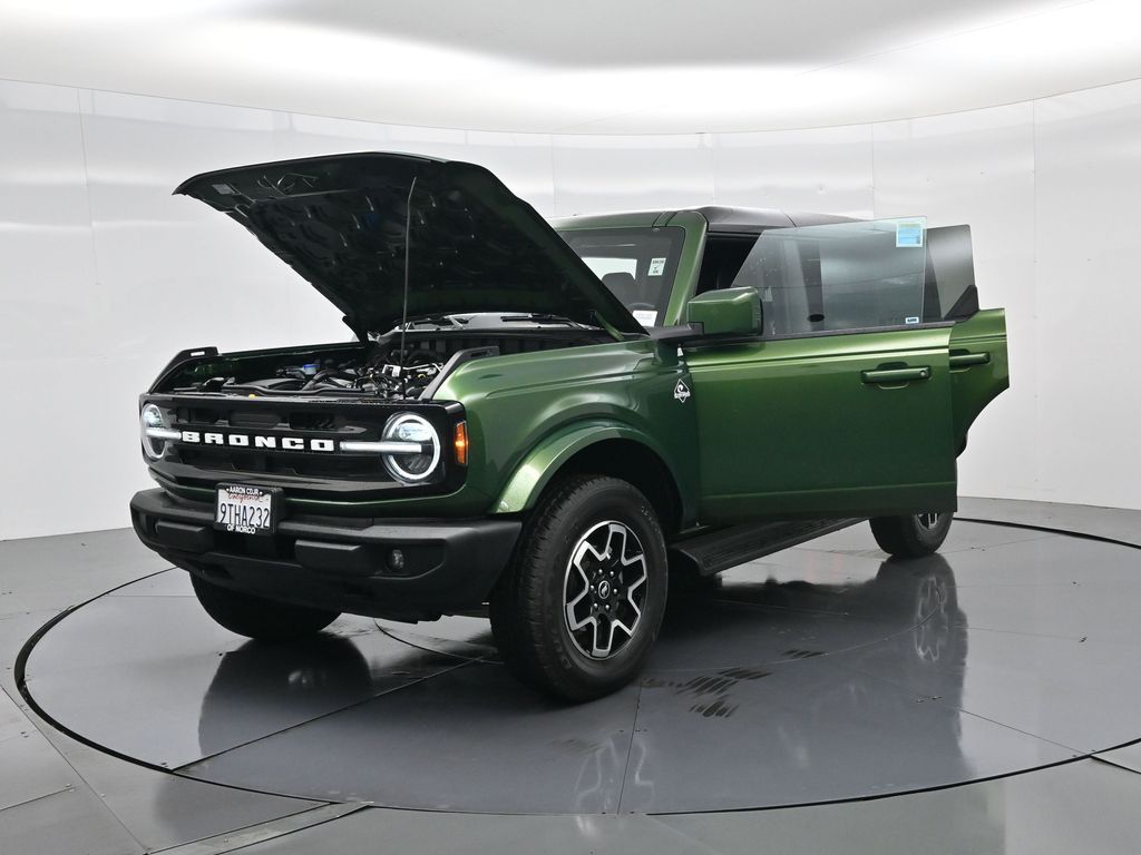 Used 2025 Ford Bronco Outer Banks - photo 14